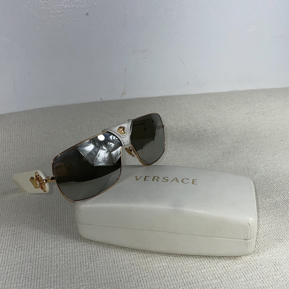 VERSACE SUNGLASSES - Picture 3 of 10